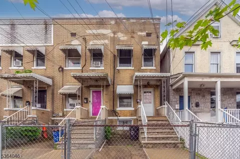 924 12e Grand St, Elizabeth, NJ 07201