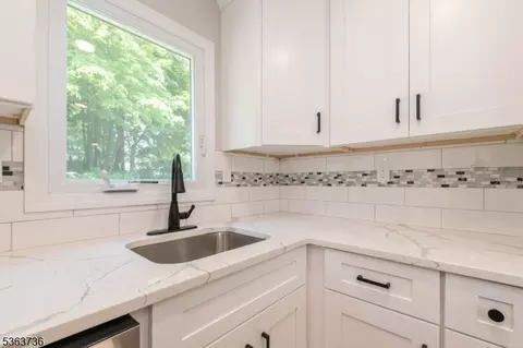 64 William St, Dover, NJ 07801 photo 11
