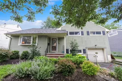 28 Urma Pl, Bloomfield, NJ 07003