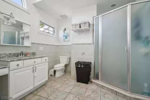 51 Greenbrook Rd, Middlesex, NJ 08846 photo 25