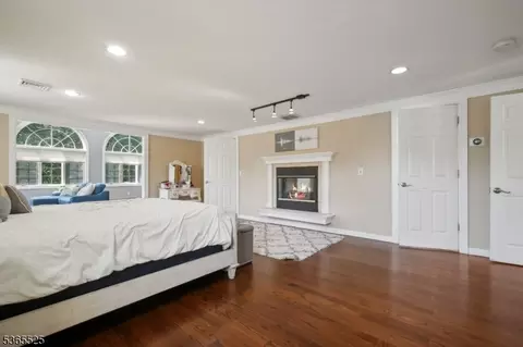 51 Greenbrook Rd, Middlesex, NJ 08846 photo 21