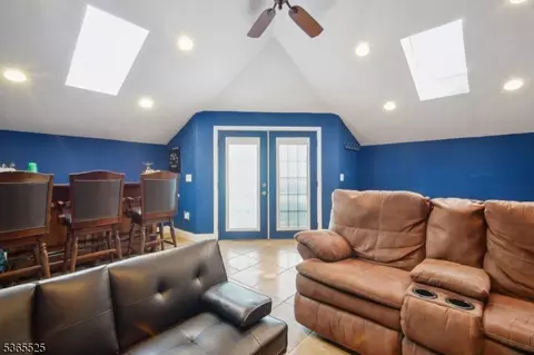 51 Greenbrook Rd, Middlesex, NJ 08846 photo 38