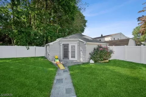 51 Greenbrook Rd, Middlesex, NJ 08846 photo 35