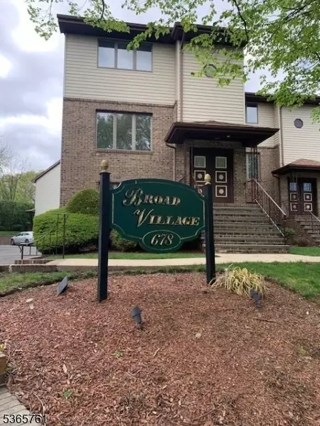 678 Broad St #C-1, Clifton, NJ 07013