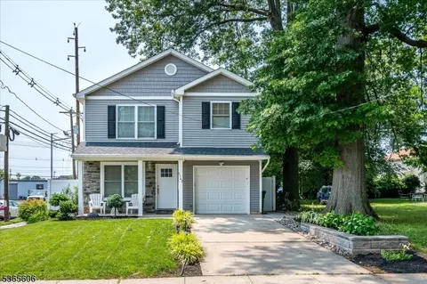 1142 Warren St, Roselle, NJ 07203