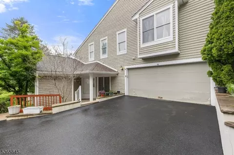 56 Edgewood Road Ondo #56, Bedminster, NJ 07921