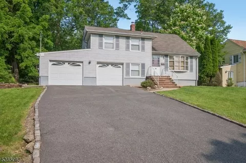 29 Spier Dr, Livingston, NJ 07039