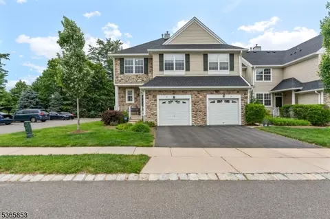 15 River Birch Cir, Princeton, NJ 08540