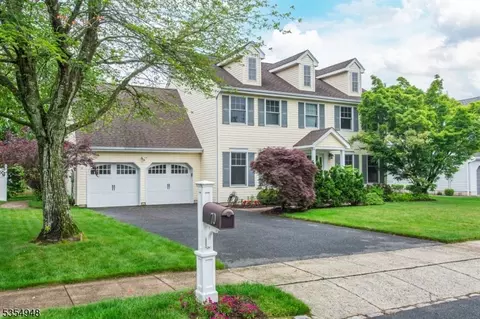 70 Crenshaw Dr, Flanders, NJ 07836