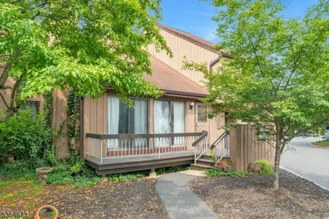 118 Bluebird Dr #3A, Hillsborough, NJ 08844