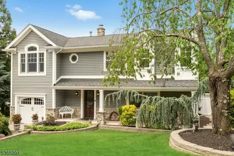 29 Borman Dr, Wanaque, NJ 07465