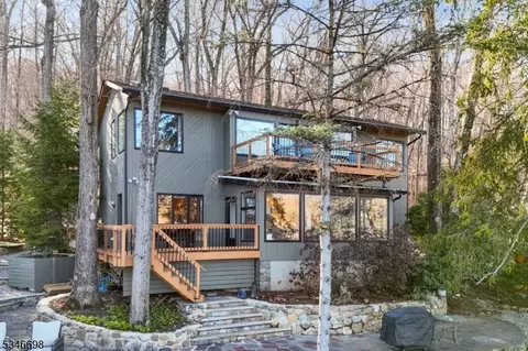 60 W Shore Dr, Bloomingdale Boro, NJ 07420 photo 37