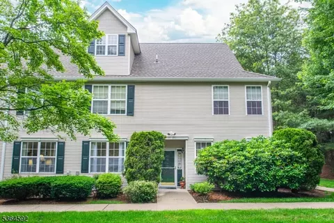 283 Winthrop Dr, Butler, NJ 07405