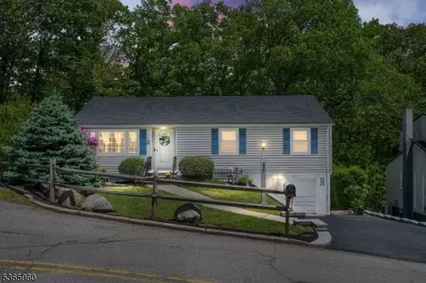 221 Jackson Ave, Rockaway Twp, NJ 07866