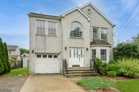 63 Clinton Ave, Keasbey, NJ 08832