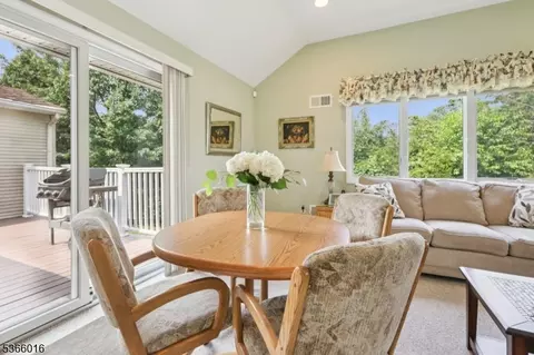 515 Salem St, Paramus, NJ 07652 photo 6