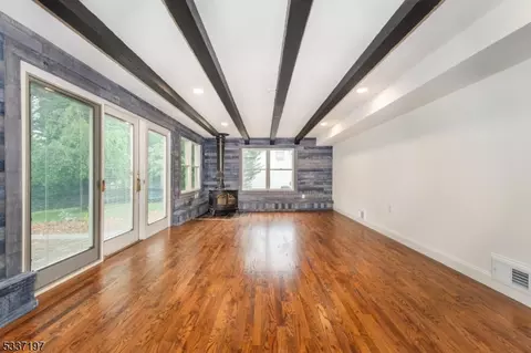 44 Grover Dr, Wayne, NJ 07470 photo 4