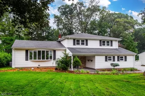 44 Grover Dr, Wayne, NJ 07470