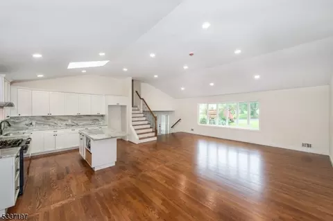 44 Grover Dr, Wayne, NJ 07470 photo 10