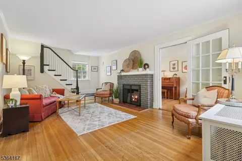 738 Ridgewood Rd, Millburn, NJ 07041 photo 2