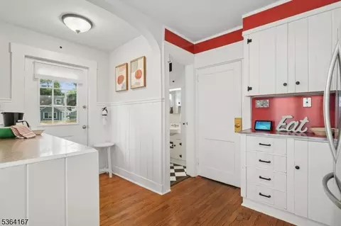 738 Ridgewood Rd, Millburn, NJ 07041 photo 9