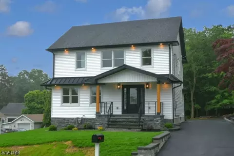 27 Gionti Pl, North Haledon, NJ 07508