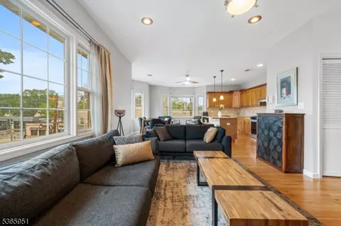 87-02 Centre St #2, Nutley, NJ 07110 photo 6