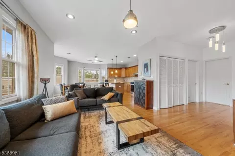 87-02 Centre St #2, Nutley, NJ 07110 photo 9