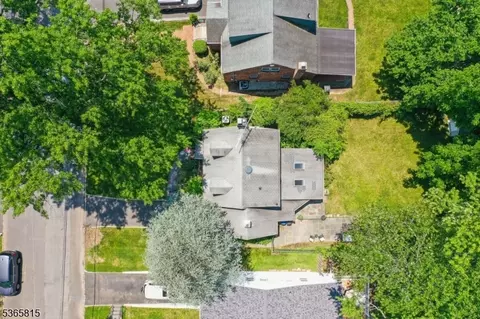 23 Locust Ave, Millburn, NJ 07041 photo 32