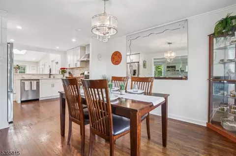 23 Locust Ave, Millburn, NJ 07041 photo 10