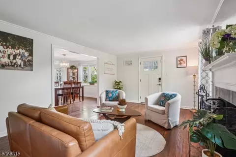 23 Locust Ave, Millburn, NJ 07041 photo 6