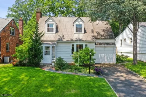 23 Locust Ave, Millburn, NJ 07041 photo 2