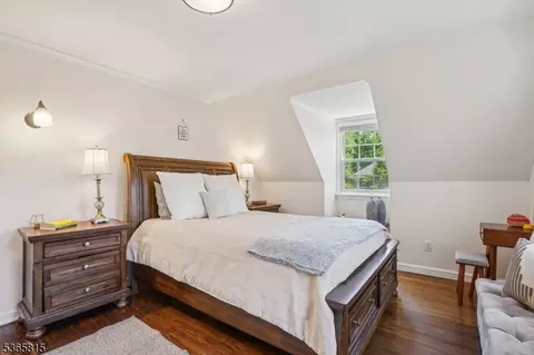23 Locust Ave, Millburn, NJ 07041 photo 18