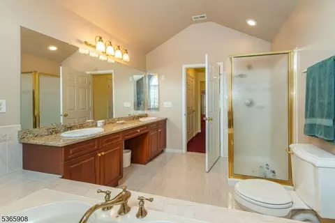 48 Saunders Ln, Hackettstown, NJ 07840 photo 28