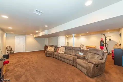 48 Saunders Ln, Hackettstown, NJ 07840 photo 33