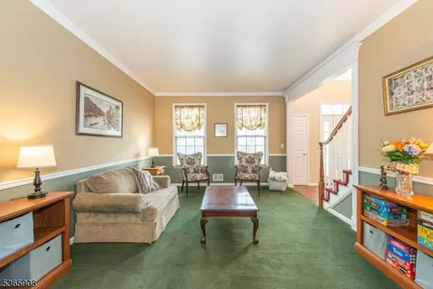 48 Saunders Ln, Hackettstown, NJ 07840 photo 4