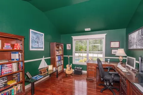 48 Saunders Ln, Hackettstown, NJ 07840 photo 25