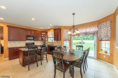 48 Saunders Ln, Hackettstown, NJ 07840 photo 10