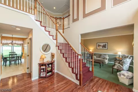 48 Saunders Ln, Hackettstown, NJ 07840 photo 3
