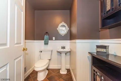 48 Saunders Ln, Hackettstown, NJ 07840 photo 34