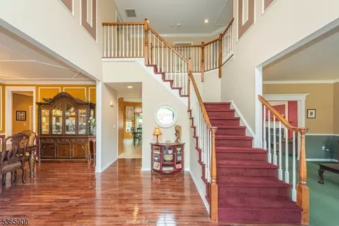 48 Saunders Ln, Hackettstown, NJ 07840 photo 2