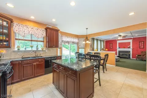 48 Saunders Ln, Hackettstown, NJ 07840 photo 12