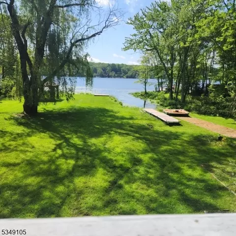 66 Bonning Rd, Newton, NJ 07860