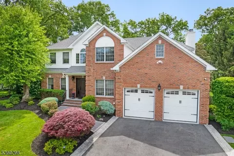 12 Candice Way, East Hanover, NJ 07936