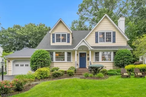 52 Kenmore Pl, Glen Rock, NJ 07452