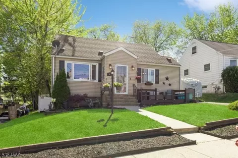 41 Spring Hill Rd, Clifton, NJ 07013