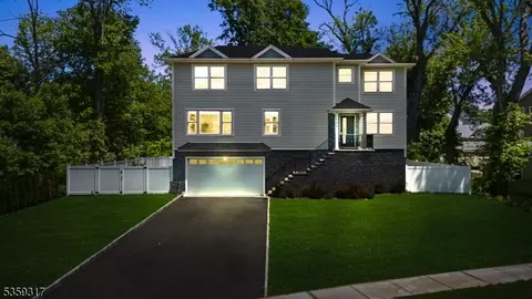 190 Riverside Dr, Springfield, NJ 07081