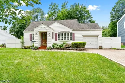 74 Glenbrook Rd, Morris Plains, NJ 07950