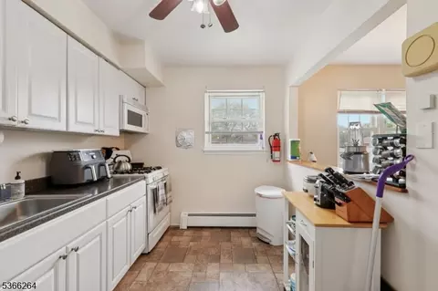 1245 Valley Rd # B, Wayne, NJ 07470 photo 10