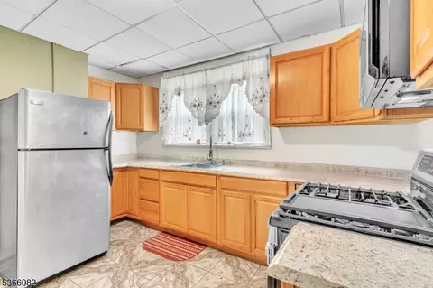 Kitchen - 1432 Munn Ave, Hillside, NJ 07205 photo 2 of 3